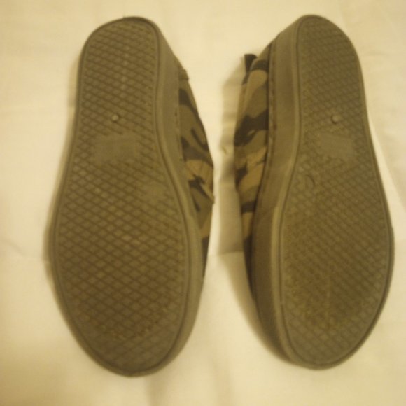 Boys Camouflage slipon sneakers - Picture 2 of 4